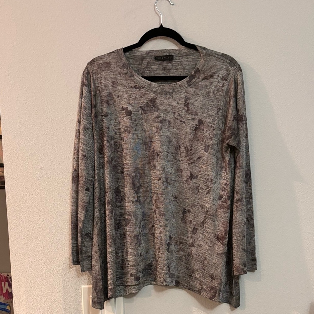 Nally & Millie Light Weight Top S/M